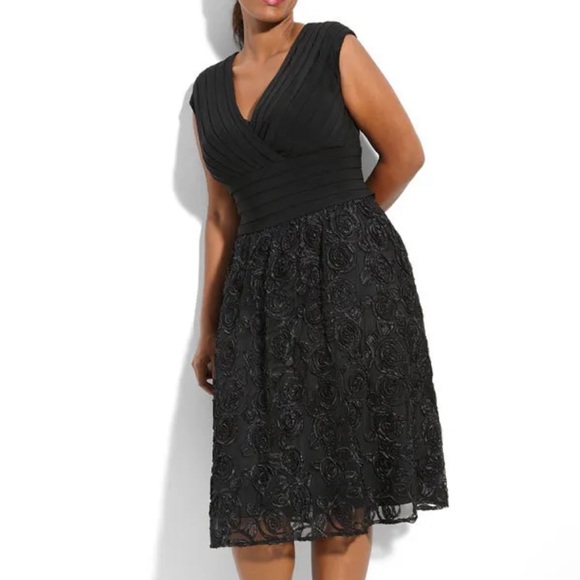 Adrianna Papell Dresses & Skirts - Adrianna Papell Rosette Appliqué Cocktail Dress Black